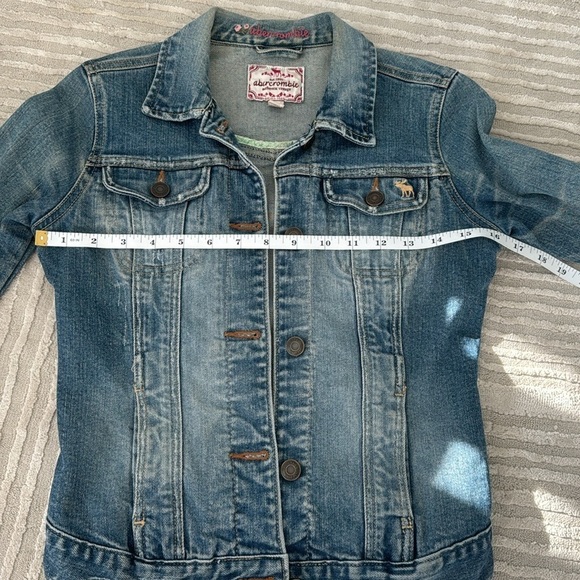 Kids Abercrombie & Fitch Distressed Jean Jacket - Picture 11 of 11